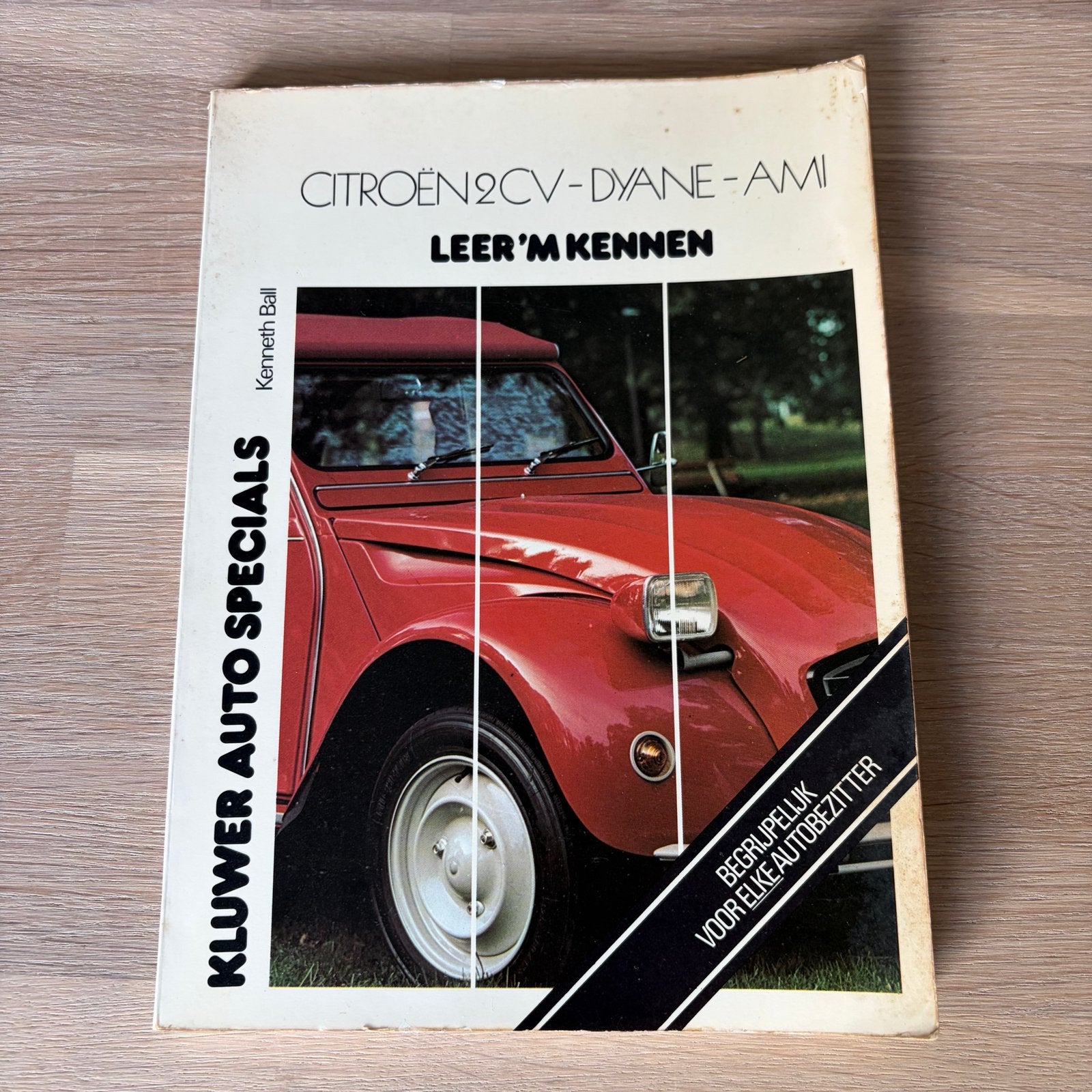 Kluwer Auto Specials: Citroën 2CV - Dyane - Ami, Ophalen of Verzenden, Gelezen, Citroën