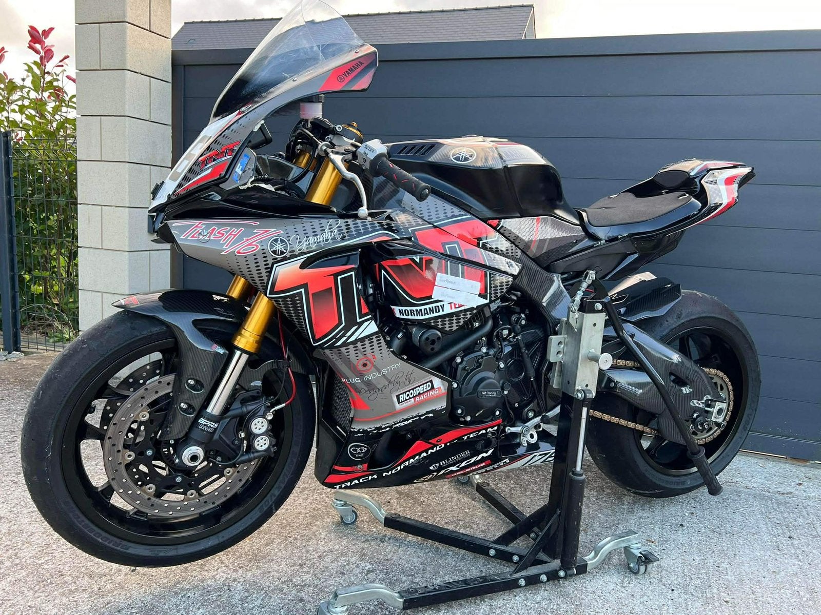 Yamaha R1 RN32 / RN49 racekuipset + extra kuipdelen, Ophalen