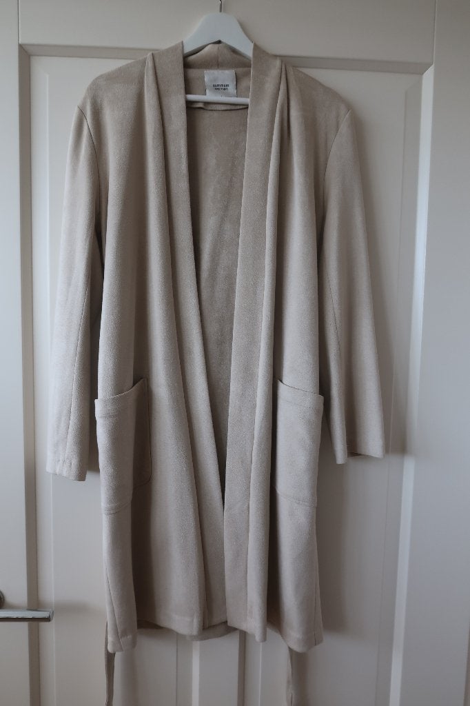 Creme kleurige blazer maat L merk Summum Woman a la suede, Kleding | Dames, Summum Woman, Overige kleuren, Maat 42/44 (L), Ophalen of Verzenden