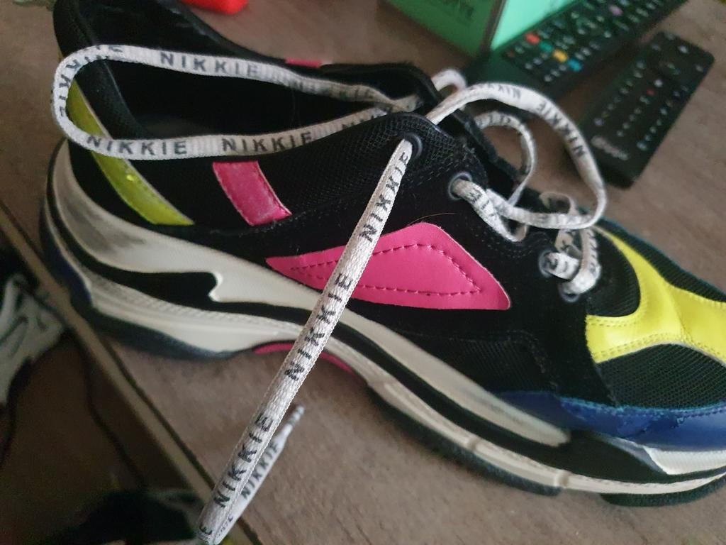 Nikkie sneakers maat 39 - Zo goed als nieuw, Zwart, Ophalen of Verzenden, Nikkie, Sneakers of Gympen