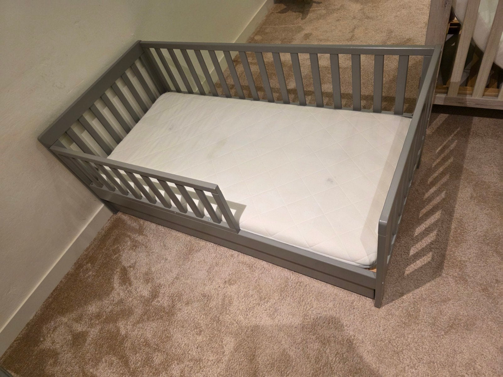 Petit Amelie peuter slaapkamer grijs, Ophalen, 70 tot 85 cm, 140 tot 160 cm, Zo goed als nieuw