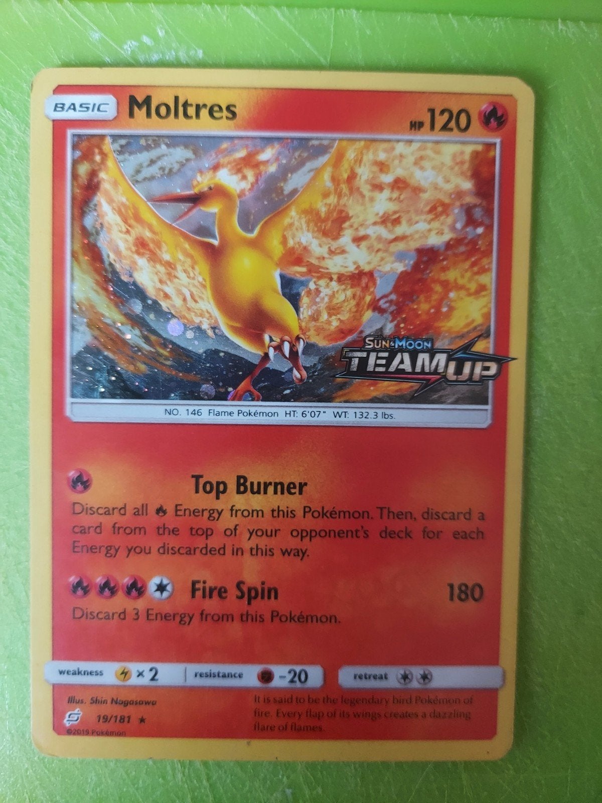 Moltres 19/181 sun moon pokemon kaart, Ophalen of Verzenden, Gebruikt