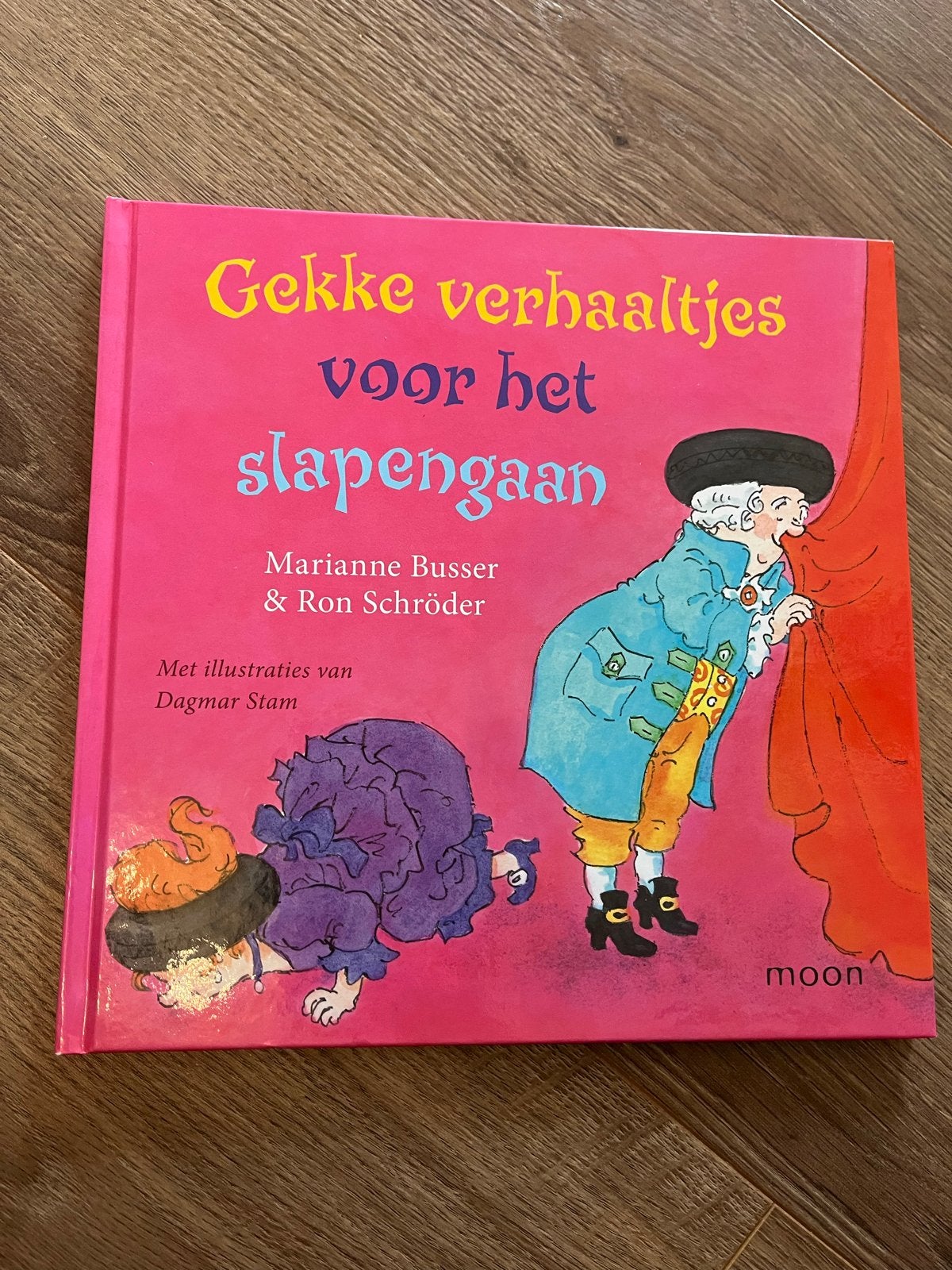 Gekke verhaaltjes voor het slapengaan - Marianne Busser, Boeken, Ophalen of Verzenden, Zo goed als nieuw, Sprookjes