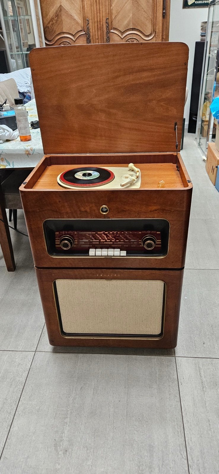 Philips FX551 A radio meubel 1955 werkend, Antiek en Kunst, Antiek | Tv's en Audio, Ophalen