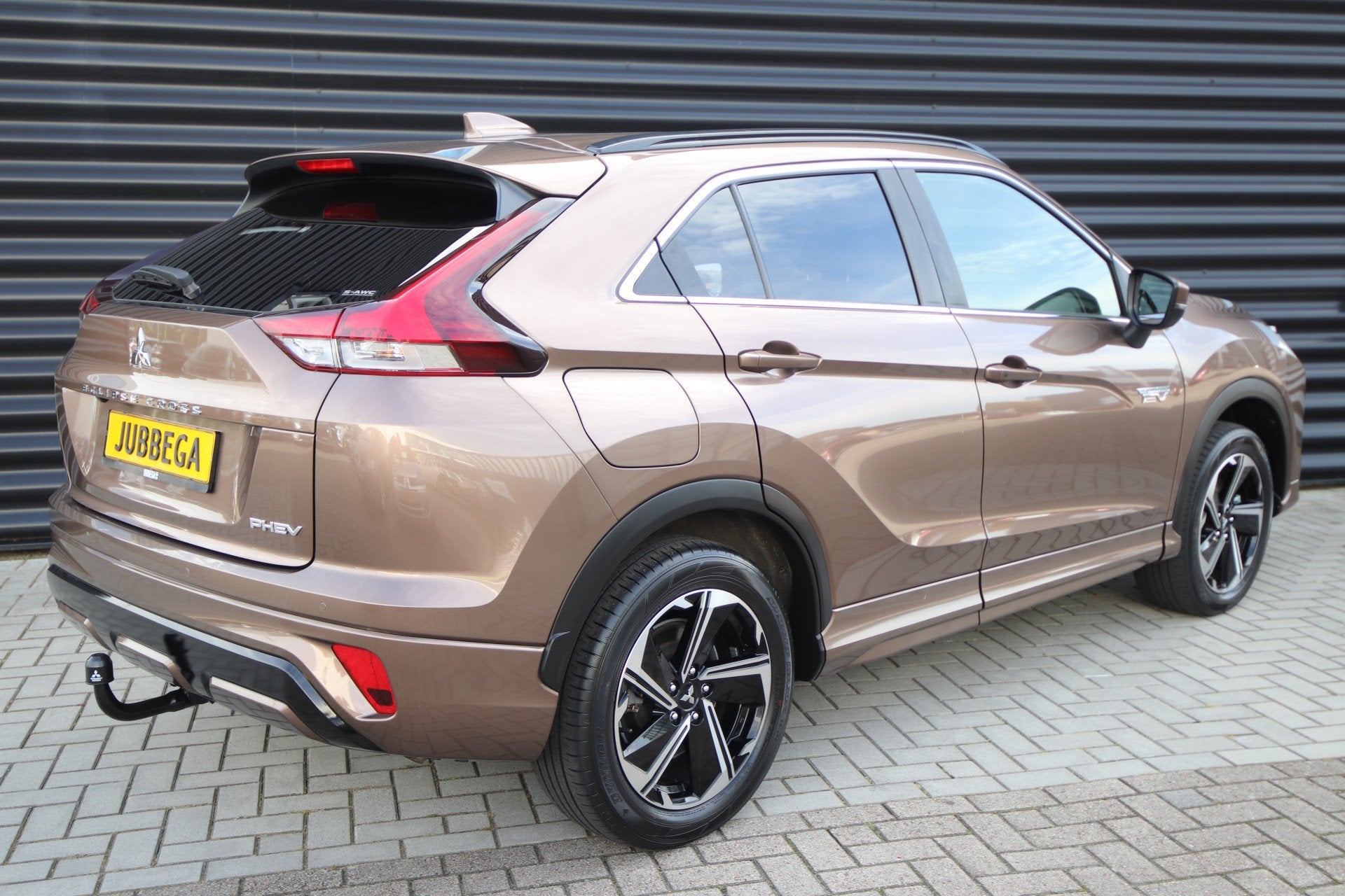 Mitsubishi Eclipse Cross 2.4 PHEV Executive Trekhaak, Adapti, Auto's, Automaat, Zwart, 4 cilinders, Bedrijf