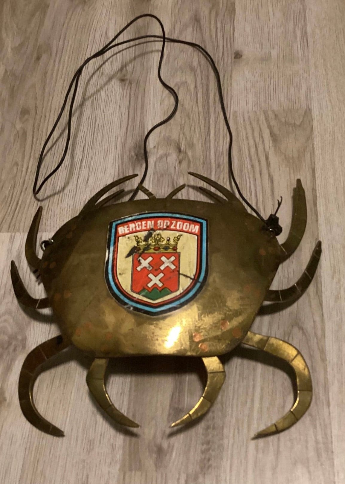 BERGEN op ZOOM ,KRAB ANTIEK VOLLEDIG KOPER,MOOI MET LOGO !!, Kleding | Heren, Ophalen of Verzenden, Zo goed als nieuw, Overige maten
