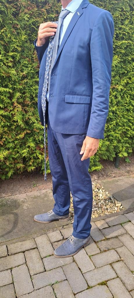 (We )Blauw kostuum trouwpak Gelegenheids pak, Kleding | Heren, Kostuums en Colberts, Ophalen of Verzenden, Zo goed als nieuw, Maat 48/50 (M)
