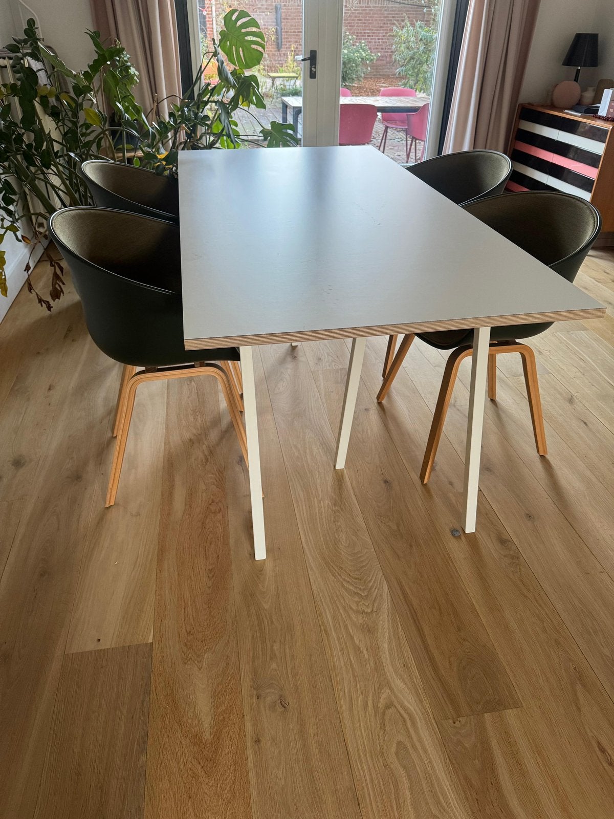 Hay Loop Stand Table, Ophalen, Gebruikt, 50 tot 100 cm, Vijf personen of meer