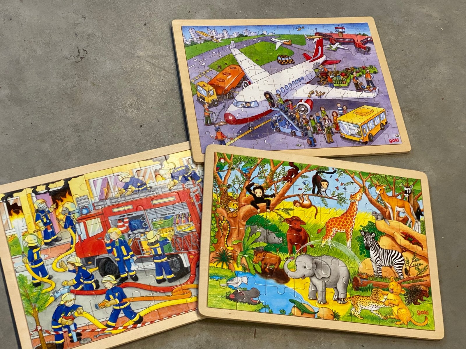 3x Goki houten puzzel: Vliegtuig, Brandweer & Dieren, Kinderen en Baby's, Speelgoed | Kinderpuzzels, 2 tot 4 jaar, Gebruikt, Ophalen of Verzenden