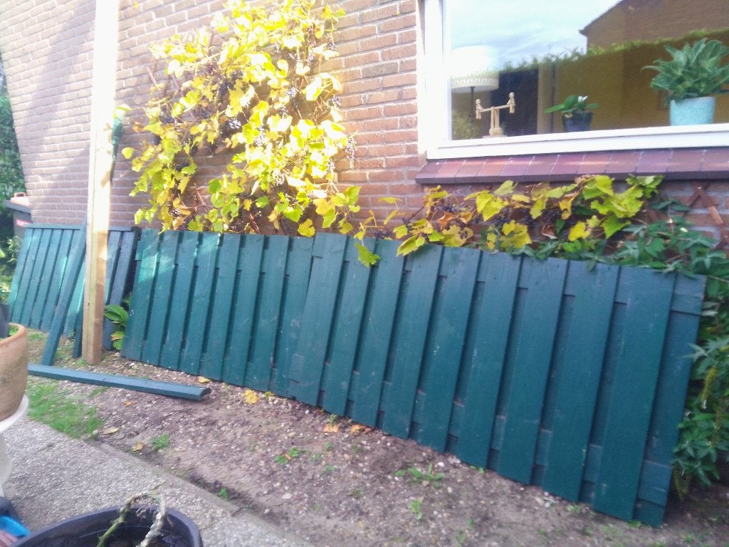 3 x hekwerk massief hout, 4 x afdakjes, 2 grondpalen.€175, Ophalen, Gebruikt, Hout, Tuinhek