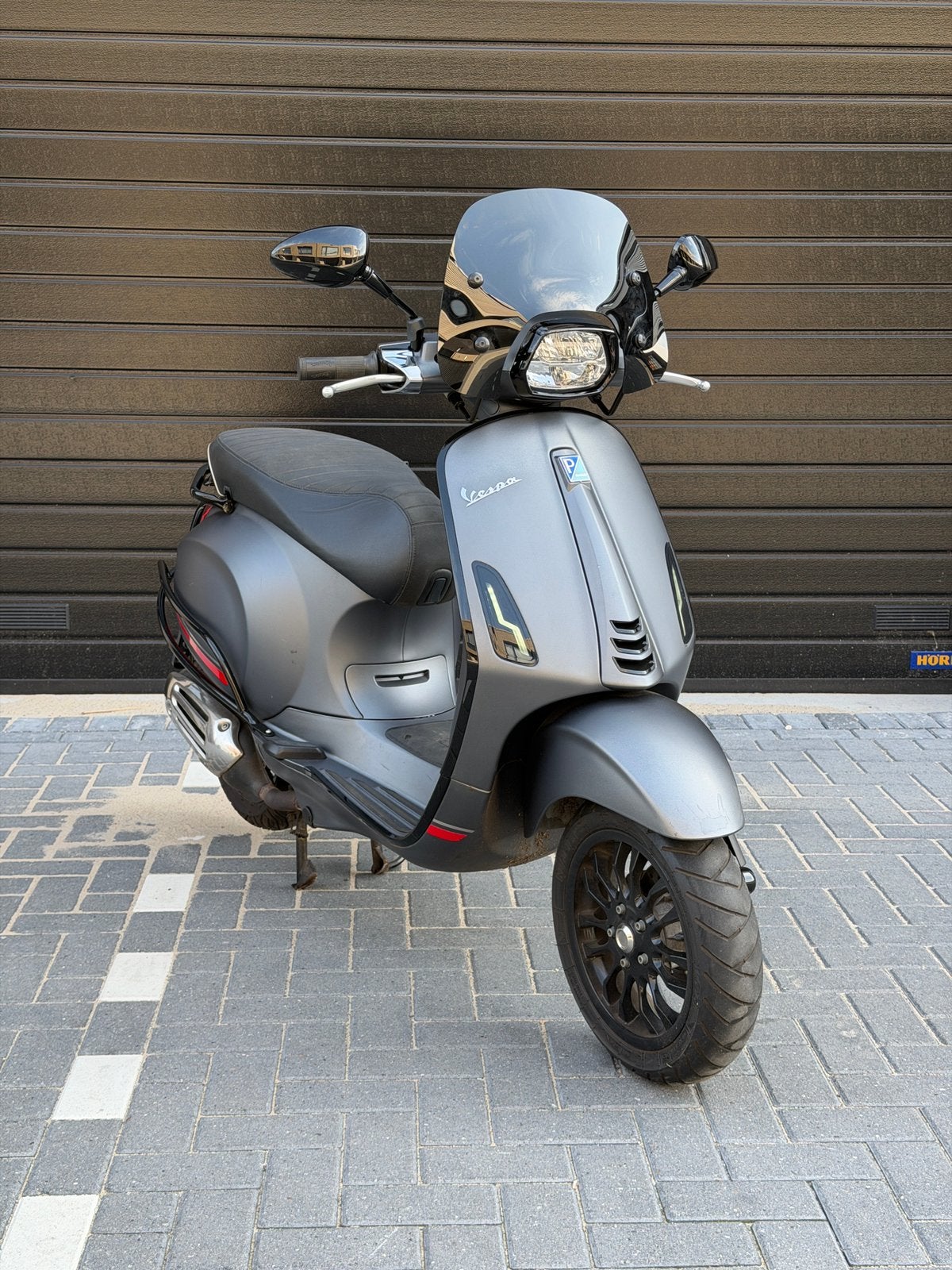 Vespa Sprint 2021 e5 Matgrijs 8200KM INC 3 MND Garantie, Fietsen en Brommers, Ophalen of Verzenden, Zo goed als nieuw, Benzine