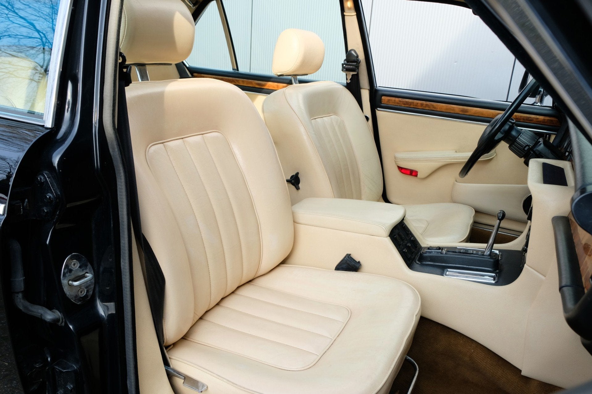 Daimler Double Six 5.3 V12 VandenPlas goed onderhouden, foto 12
