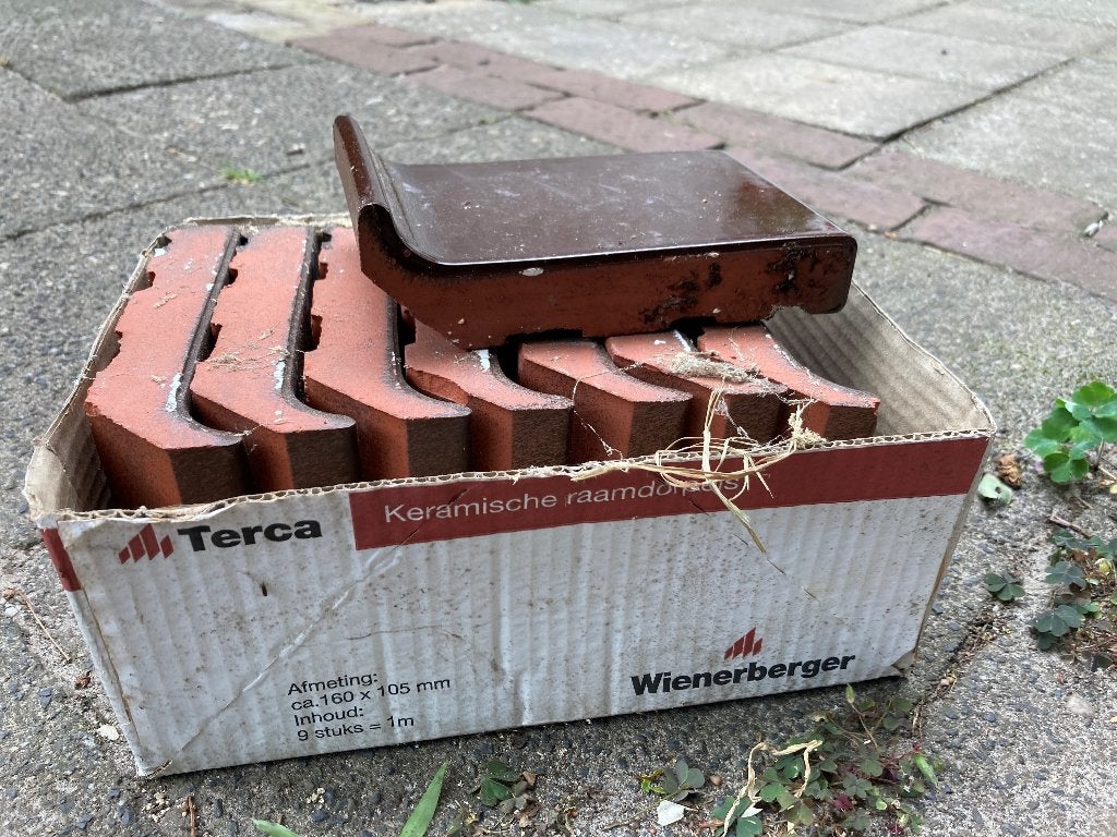doos raamdorpels (gratis), Ophalen, Nieuw, Bakstenen