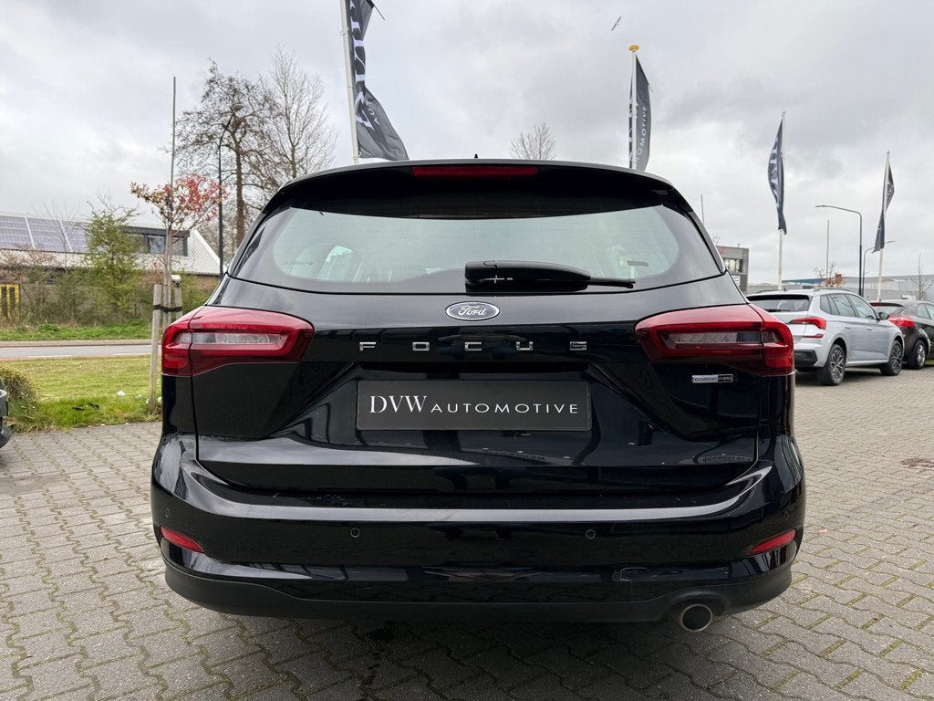 Ford Focus Wagon 1.0 EcoBoost Hybrid Titanium, Auto's, Ford, 1349 kg, Gebruikt, Zwart, Zwart