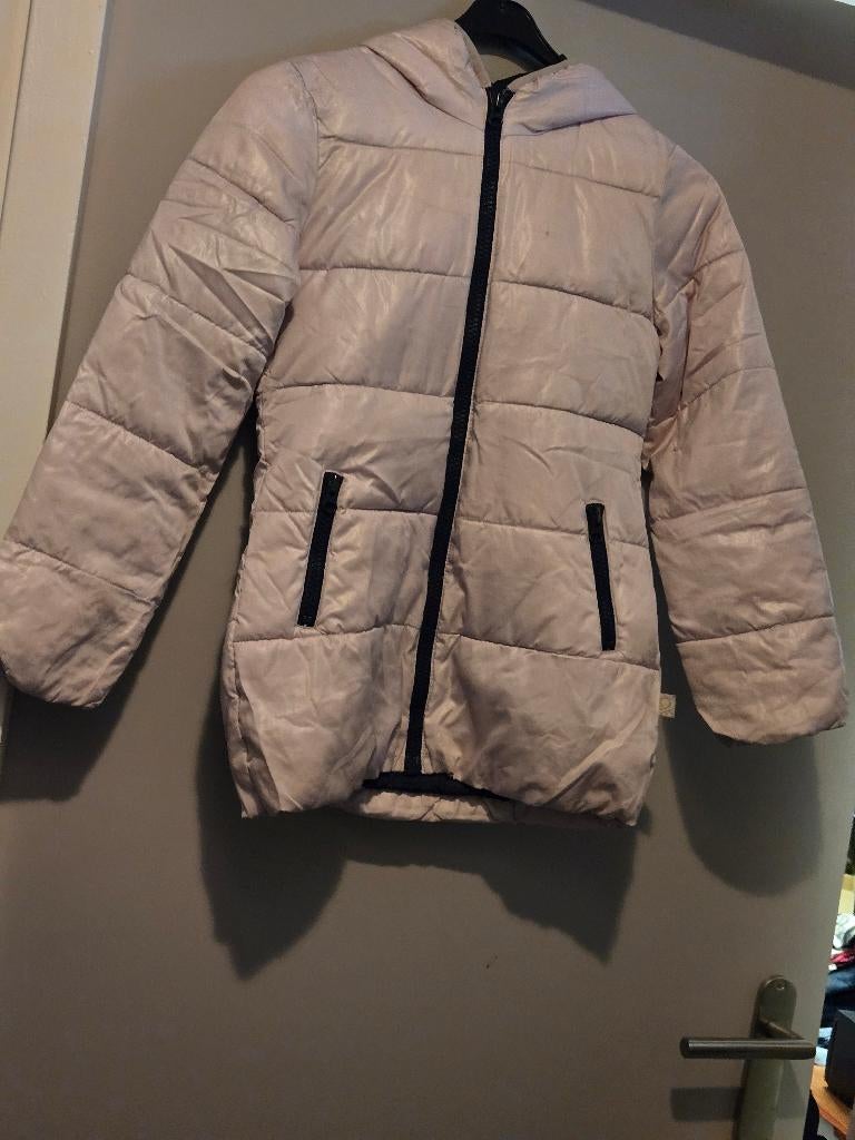 Kinderwinterjas van Benetton met capuchon, Kinderen en Baby's, Kinderkleding | Maat 134, Ophalen, Gebruikt, Meisje, Benetton
