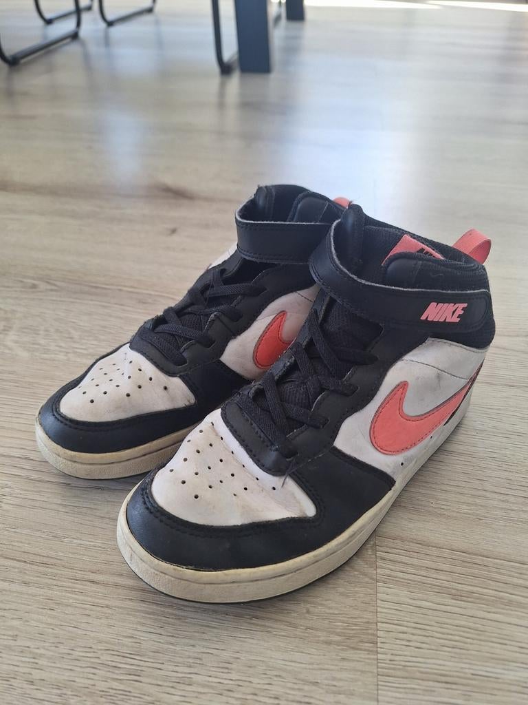 Nike meisjes schoenen maat 34 - Zwart/Wit/Roze, Ophalen, Gebruikt, Meisje, Schoenen