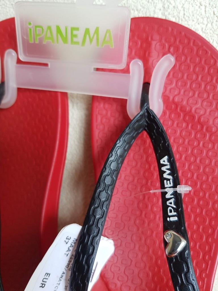 Nieuwe Ipanema slippers - rood met zwart, maat 37, Slippers, Nieuw, Ophalen of Verzenden, Ipanema