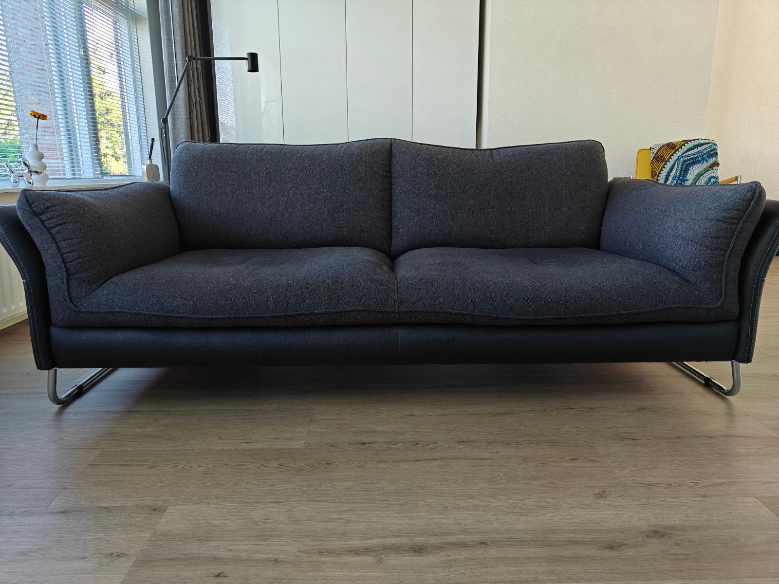 Moderne 2,5-zitsbank van het merk Xooon, Huis en Inrichting, Ophalen, Gebruikt, Tweepersoons, 75 tot 100 cm