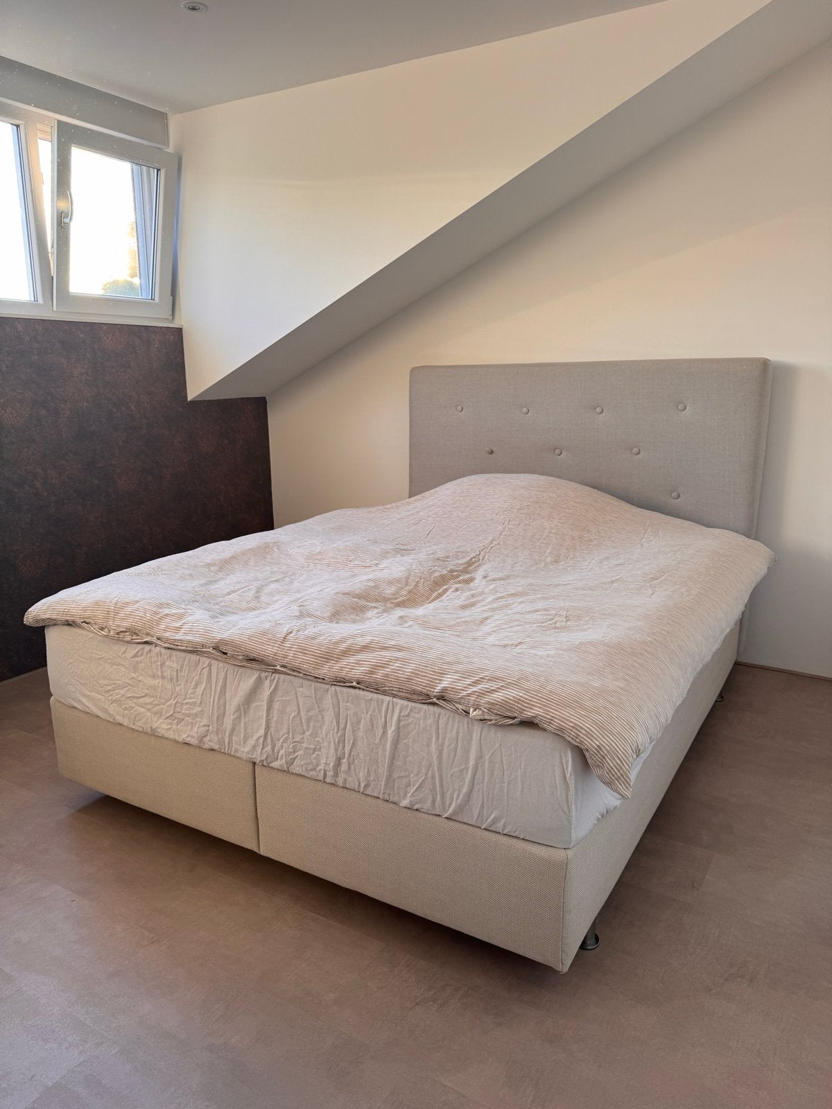 Boxspring 160x200 cm incl. matras en hoofdbord, Ophalen, Beige, Tweepersoons, Zo goed als nieuw