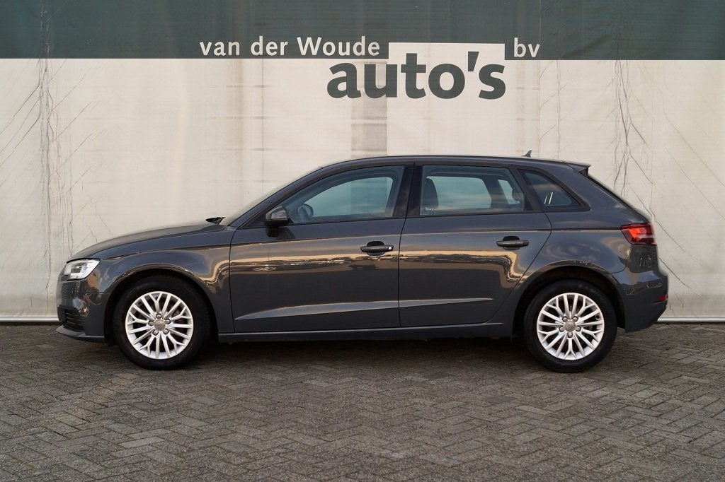 Audi A3 Sportback 1.6 TDI 115pk Pro Line -NAVI-ECC-PDC-!, Auto's, Audi, Stof, Gebruikt, Euro 6, 4 cilinders