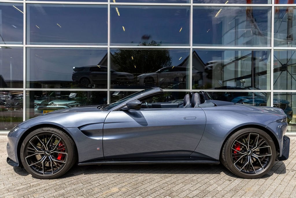 Aston Martin VANTAGE ROADSTER 4.0 V8 Cabrio Concours Blue, Auto's, Achterwielaandrijving, Gebruikt, 510 pk, Cabriolet