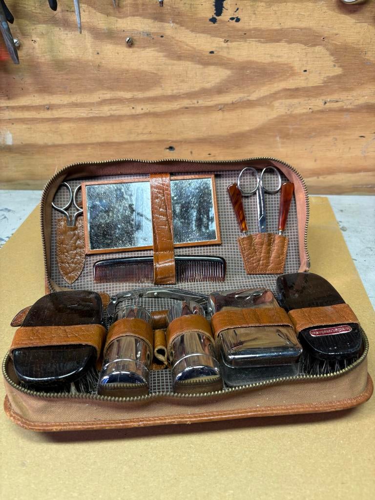 Vintage Reis Toilet Set - Leer en Chroom, Sieraden, Tassen en Uiterlijk, Toilettassen, Gebruikt, Heer of Dame, Bruin, Ophalen of Verzenden