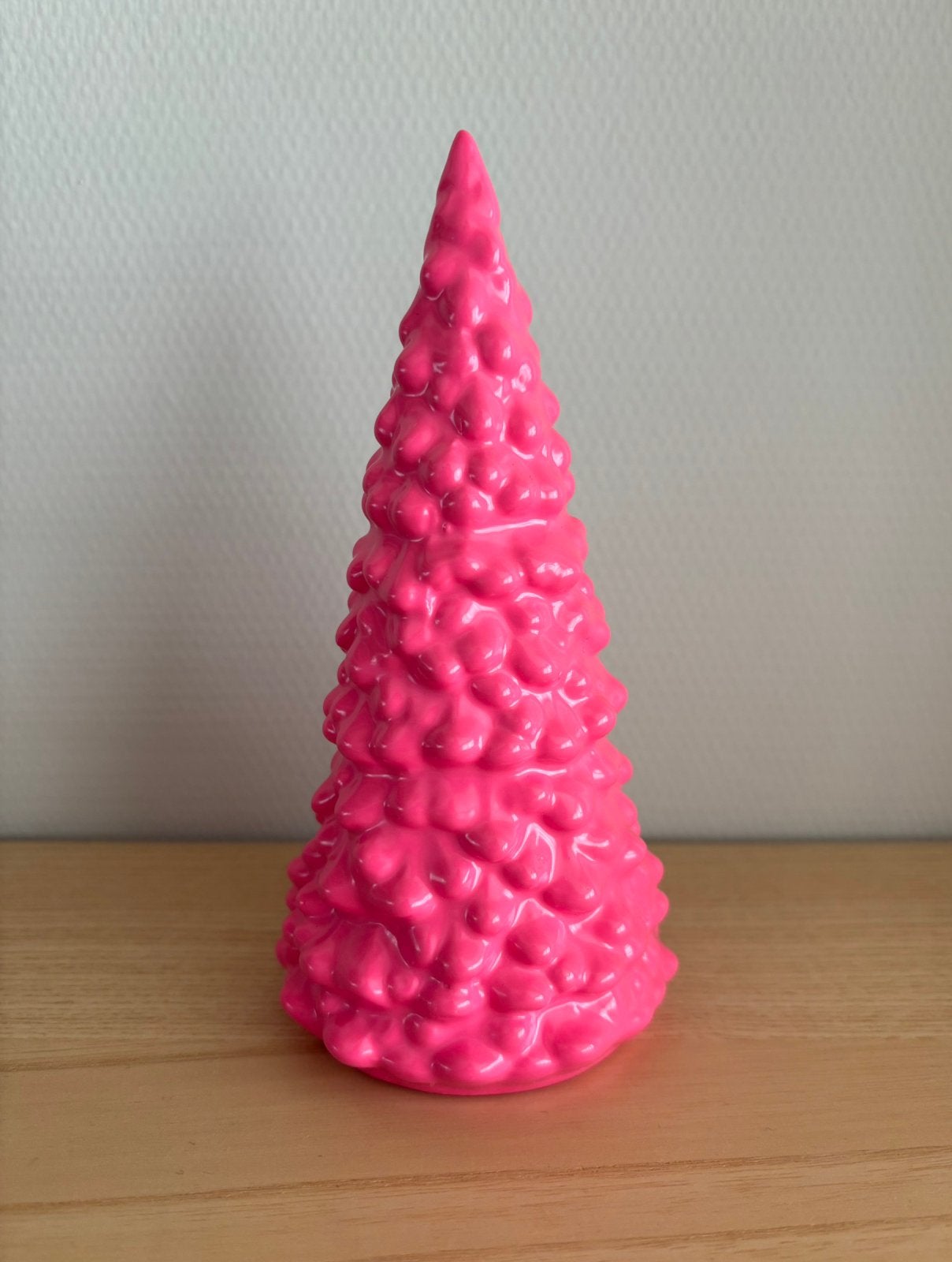 House Vitamin kerstboom neon roze keramiek, Diversen, Ophalen of Verzenden, Zo goed als nieuw