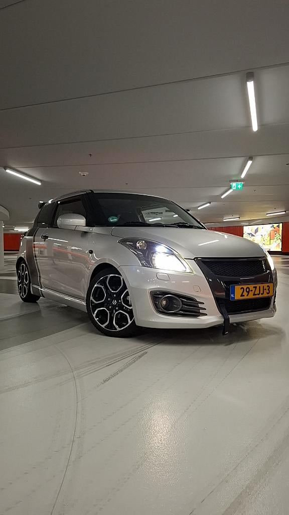 Suzuki Swift 1.6 Sport 2012 Grijs 152PK | Goed onderhouden, Voorwielaandrijving, Euro 5, Zwart, 4 cilinders