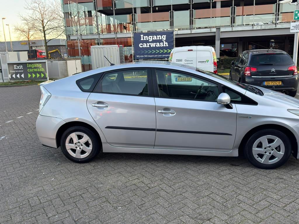 Toyota Prius 1.8 Full Hybrid 136PK 2011| APK 05-2027, Auto's, Stof, 4 cilinders, Origineel Nederlands, Prius