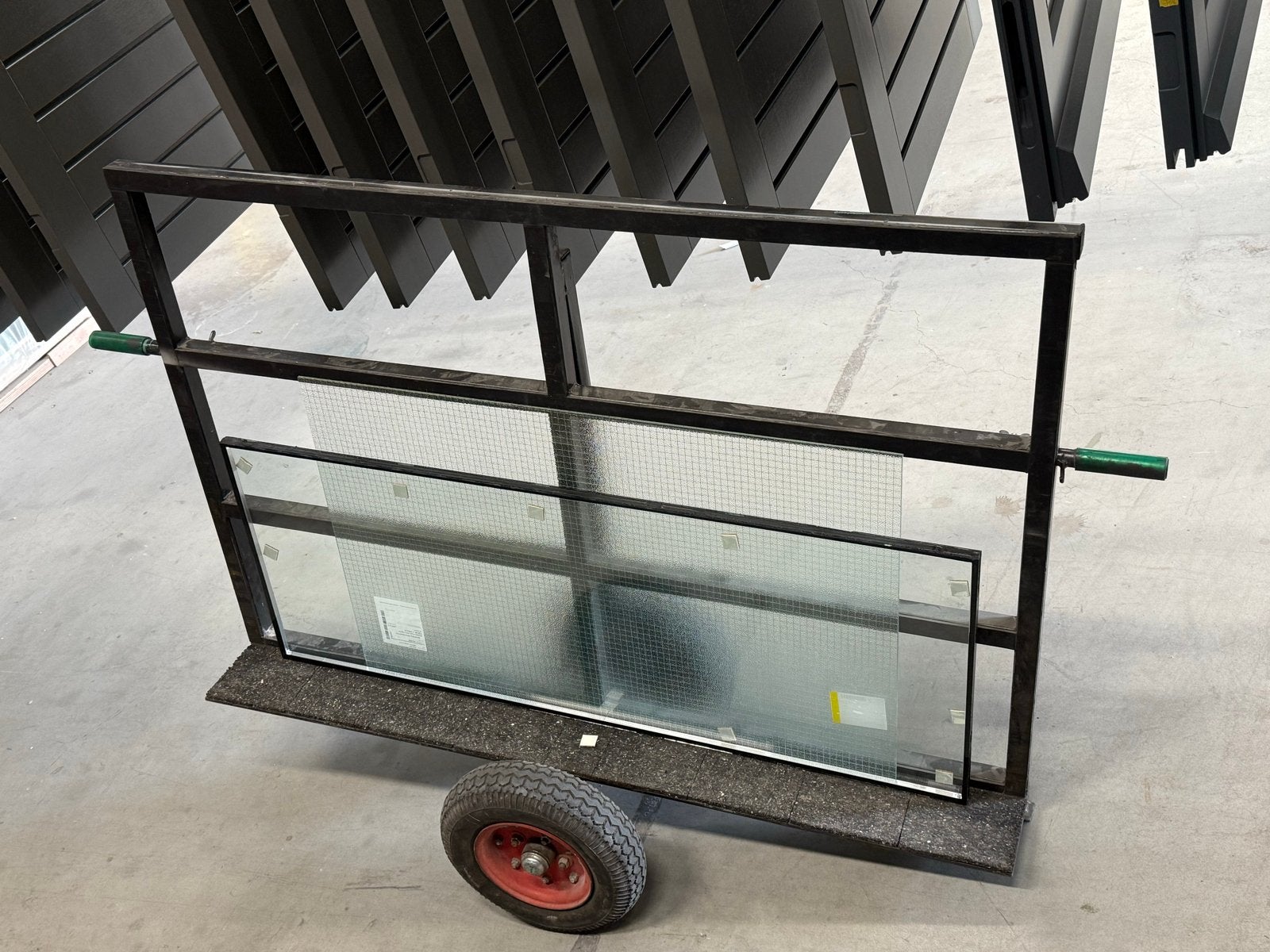 Muyen glaskar te koop - Handige transportkar voor glasplaten, Doe-het-zelf en Verbouw, Glas en Ramen, Ophalen, Gebruikt, 160 cm of meer