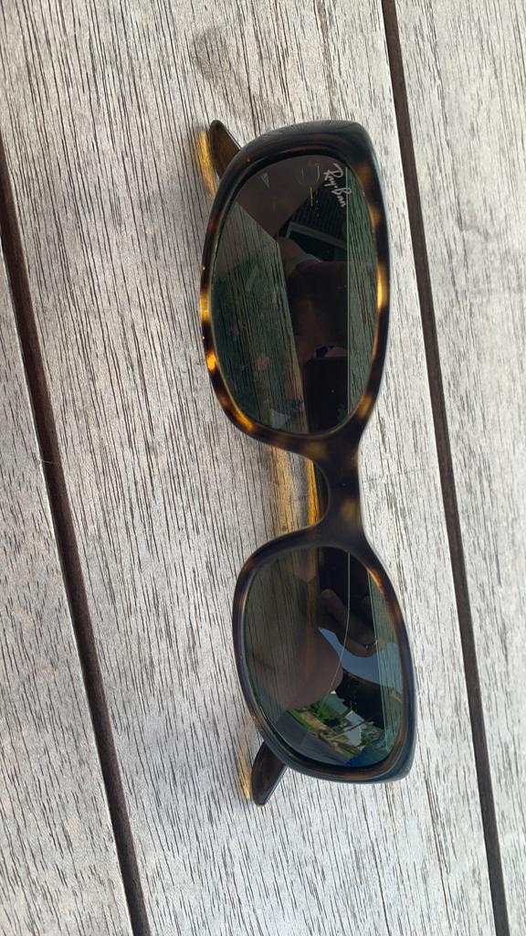 Stijlvolle Ray-Ban zonnebril - Tortoise montuur, Gebruikt, Zonnebril, Bruin, Ophalen of Verzenden
