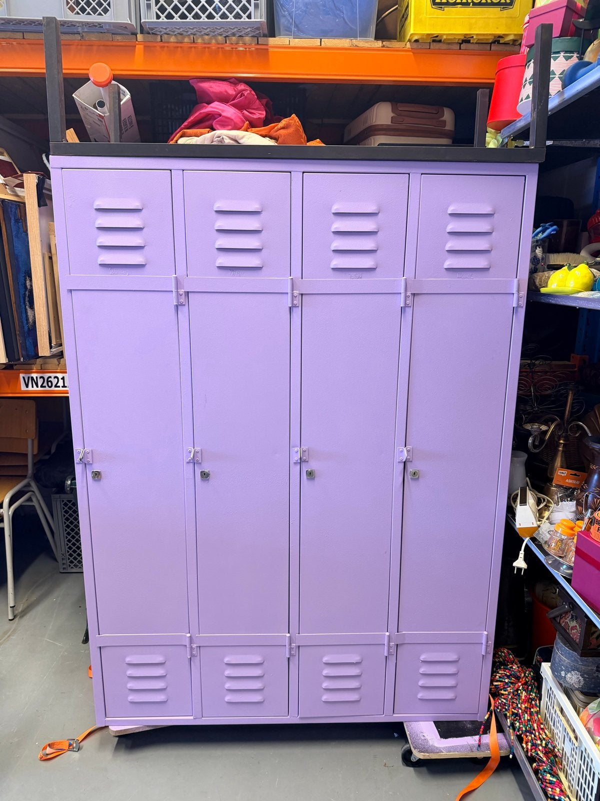 Lila metalen locker kast met 4 deuren en hangruimte, Ophalen, Gebruikt, 100 tot 150 cm, Metaal
