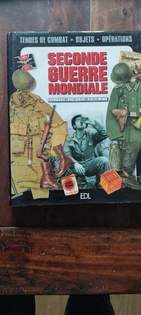 WW2, uniformen, wapens, emblemen etc, Verzamelen, Ophalen of Verzenden, Duitsland, Boek of Tijdschrift