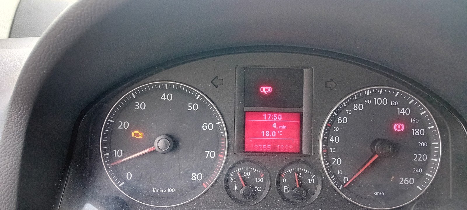 Foto 11 van Volkswagen Golf 1.6 16V FSI 85KW 3D 2004 Blauw