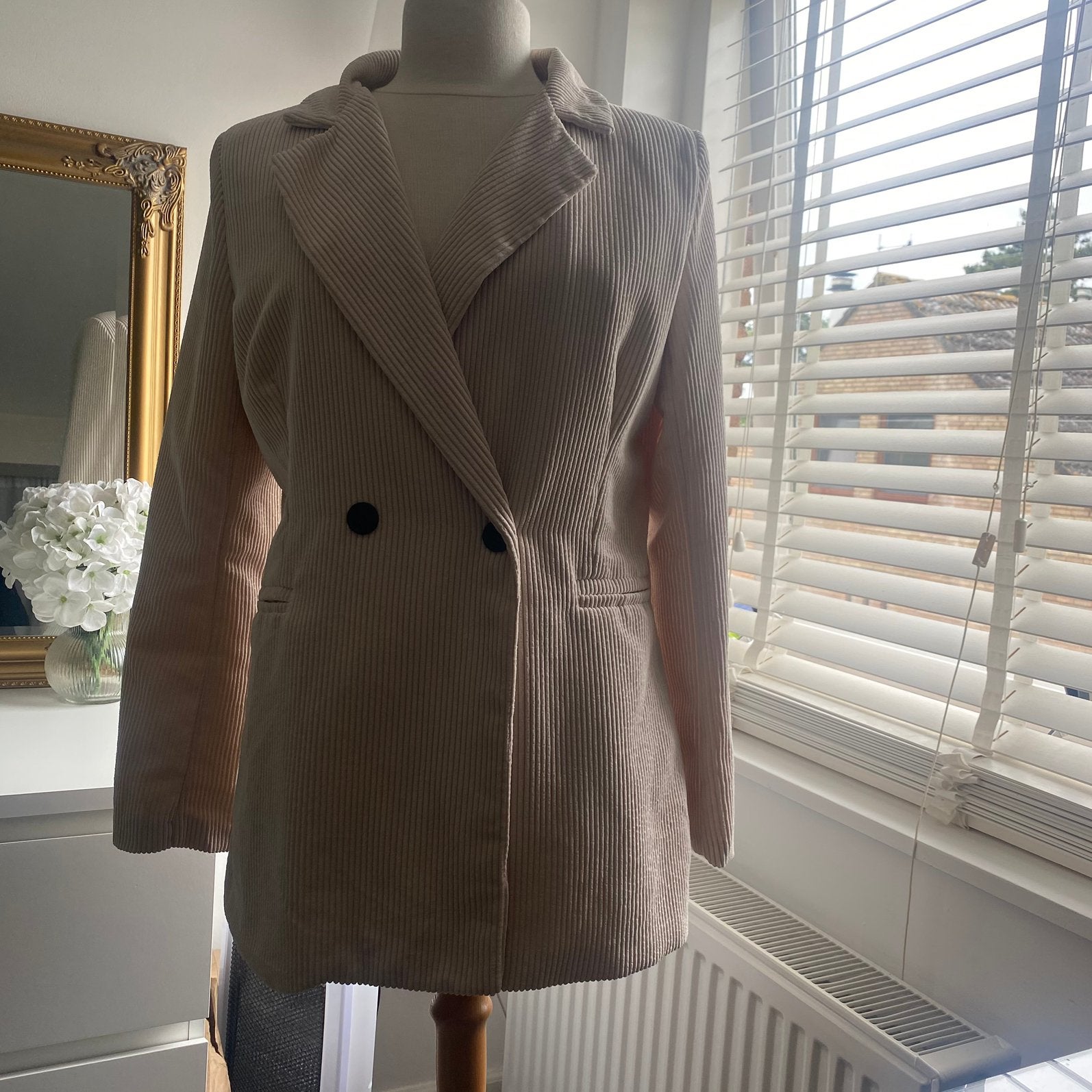 Made in Italy Stijlvol Beige Jasje - Zo goed als nieuw, Beige, Maat 42/44 (L), Ophalen of Verzenden, Zo goed als nieuw