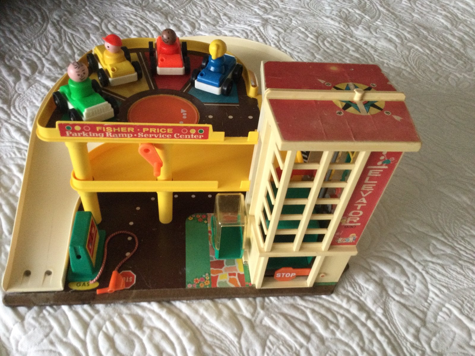 Vintage Fisher price garage met autootjes en poppetjes, Ophalen of Verzenden, Gebruikt, Speelset