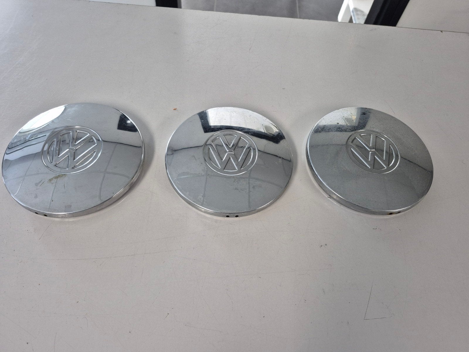 VW wieldoppen / centerkappen (3 stuks), Auto diversen, Ophalen of Verzenden, Gebruikt