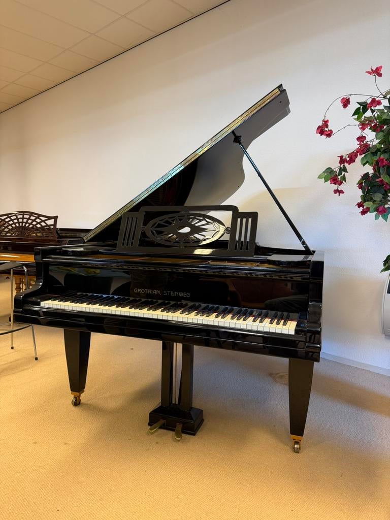 Exclusieve Grotrian-Steinweg Vleugel – Topstaat, Muziek en Instrumenten, Piano's, Zo goed als nieuw, Vleugel, Zwart, Hoogglans