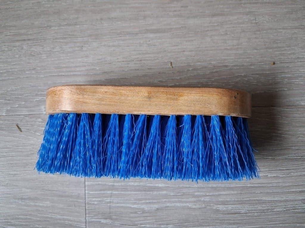 Harde borstels met houten rug - blauw en creme, Ophalen of Verzenden, Nieuw, Borstel
