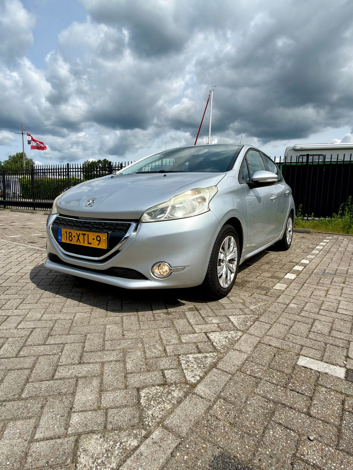 Peugeot 208 1.2 VTi 2012 | 177.260 km | APK tot 20-06-2027, Auto's, Peugeot, Particulier, Benzine, A, Hatchback, Handgeschakeld
