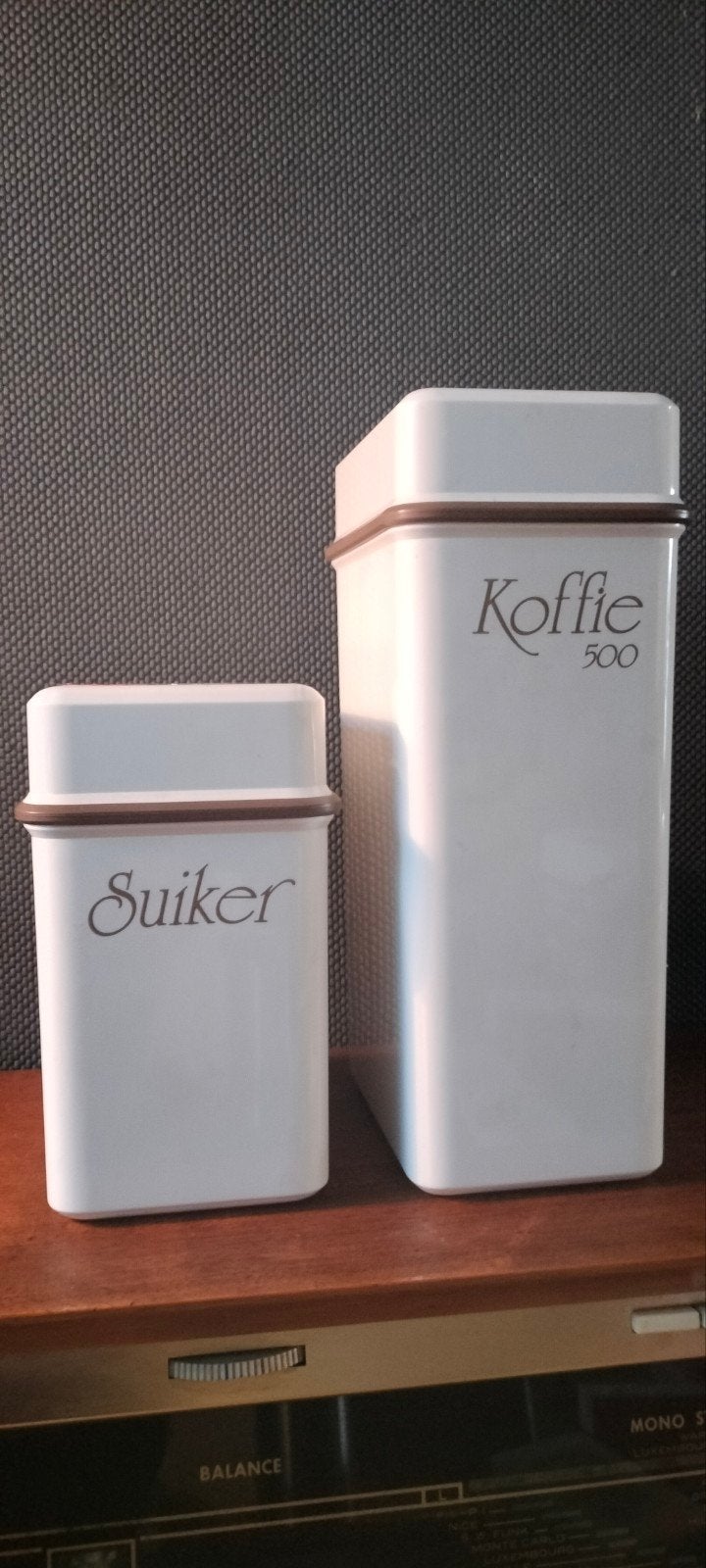 Vintage voorraadpotten: Koffie en Suiker (kunststof), Gebruikt, Kunststof, Ophalen of Verzenden, Voorraadpot