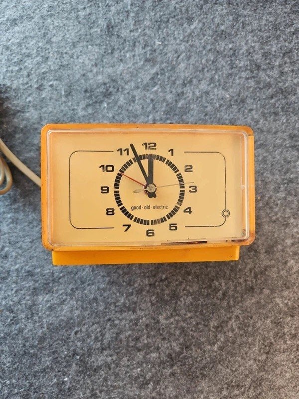 Vintage jaren 70 wekker geel "Good Old Electric" werkend, Ophalen of Verzenden