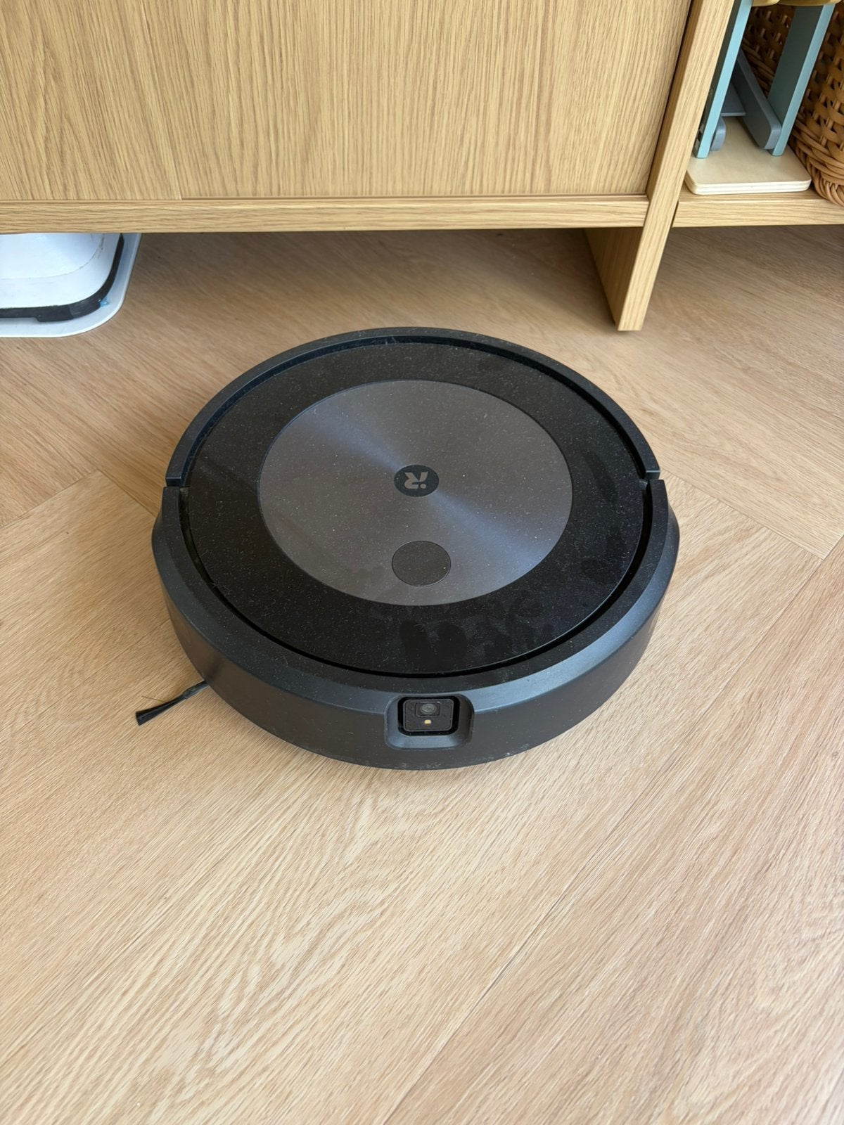 Roomba j7 voor onderdelen (geen base), Witgoed en Apparatuur, Stofzuigers, Ophalen of Verzenden, Niet werkend, Robotstofzuiger