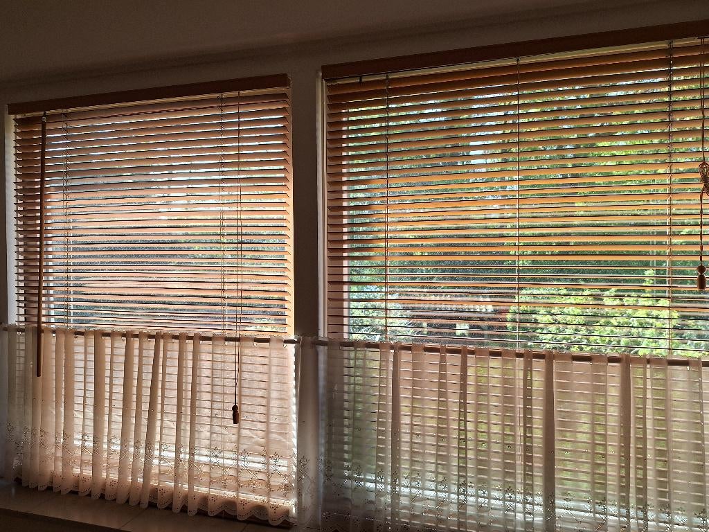 Houten jalouzieën, Huis en Inrichting, Stoffering | Gordijnen en Lamellen, Ophalen, Gebruikt, 100 tot 150 cm, 50 tot 100 cm