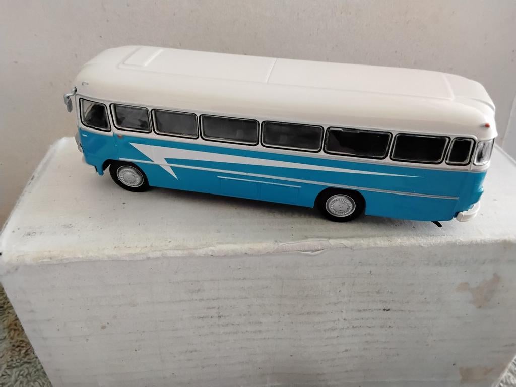 BUS   IKARUS  311   SCHAAL  1 :  72, Ophalen of Verzenden, Bus of Vrachtwagen