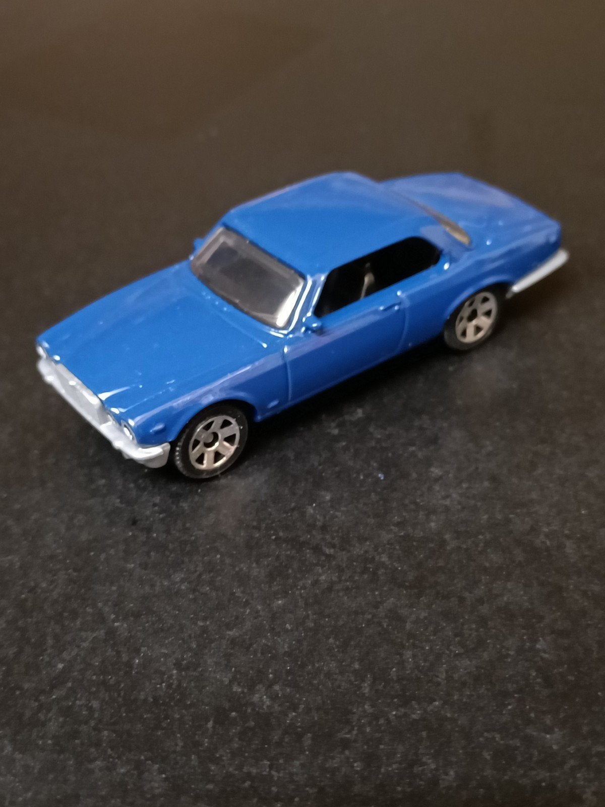matchbox Jaguar XJ6 Series II modelauto - Blauw, Ophalen of Verzenden, Zo goed als nieuw, Auto