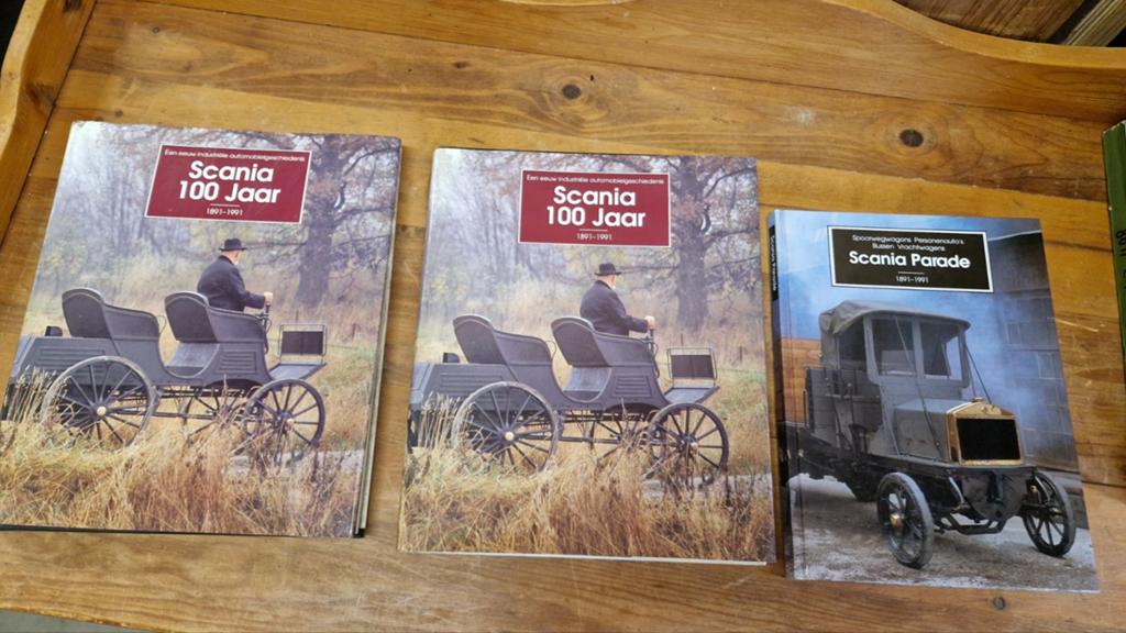 3 x Scania boek, Ophalen of Verzenden