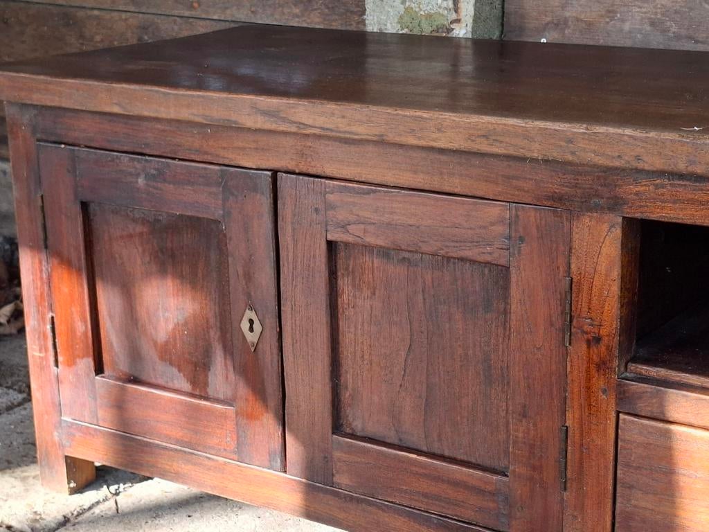 Robuust houten tv meubel gratis, Antiek en Kunst, Ophalen