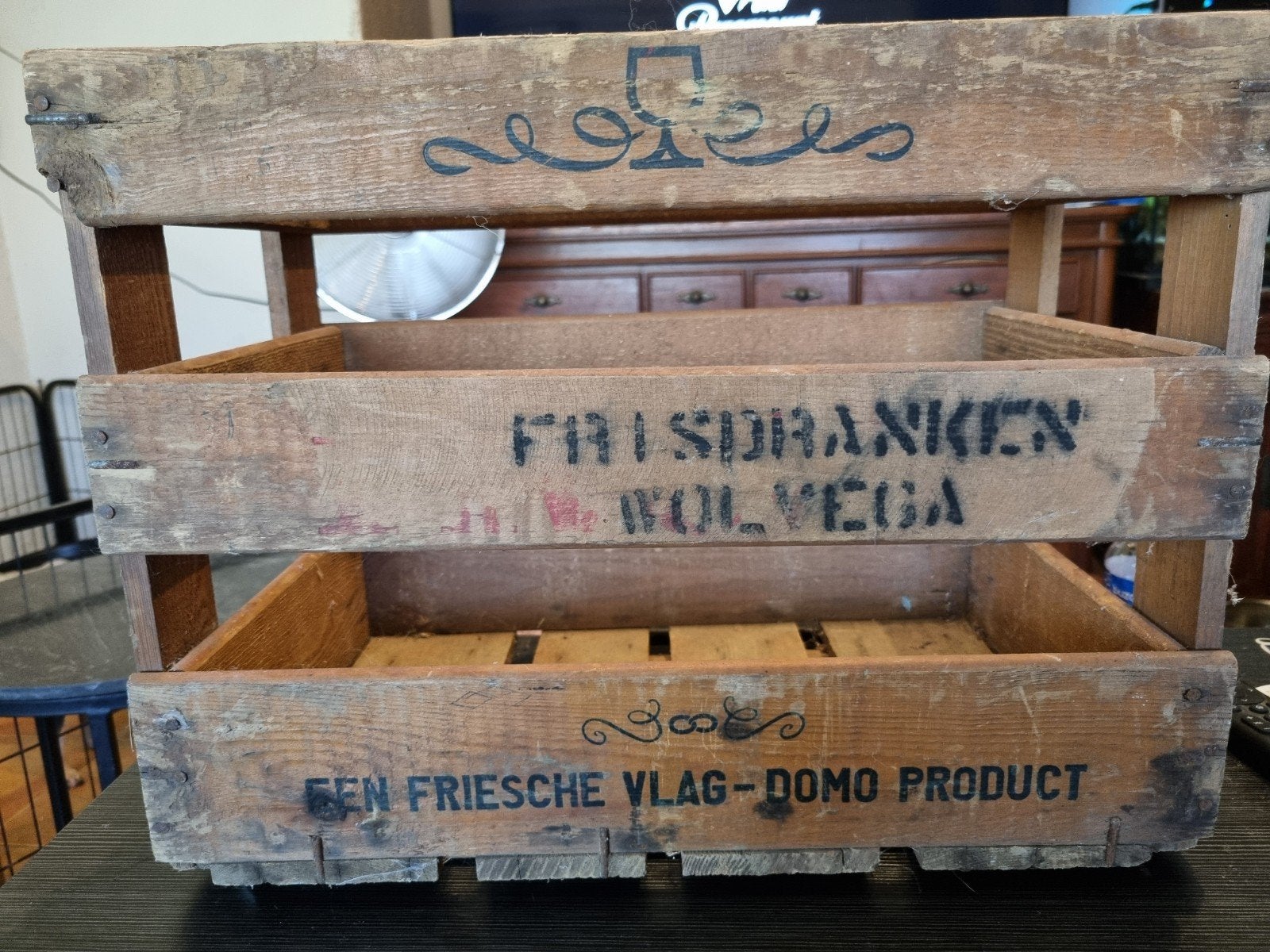 Vintage houten frisdrankkrat - Wolvega/Friesche Vlag, Ophalen