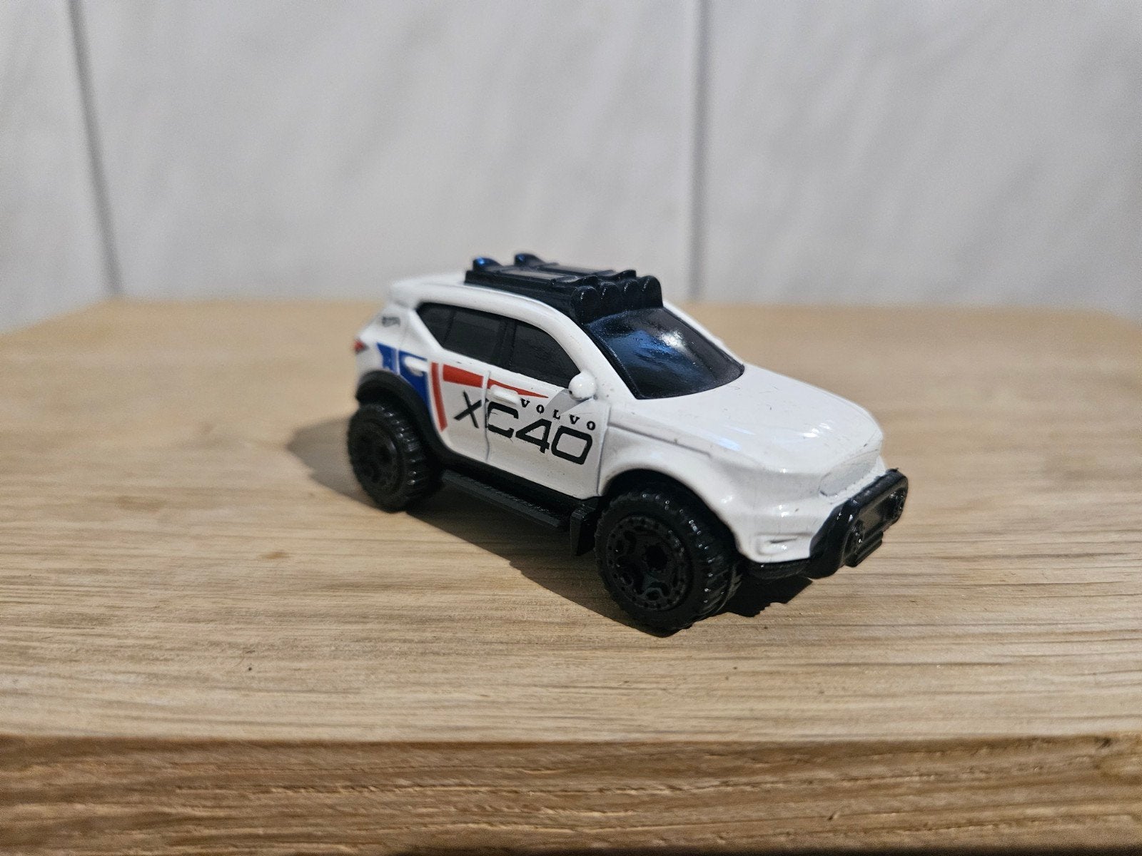 Hotwheels Hot Wheels Volvo XC40 Recharge Wit, Ophalen of Verzenden, Auto